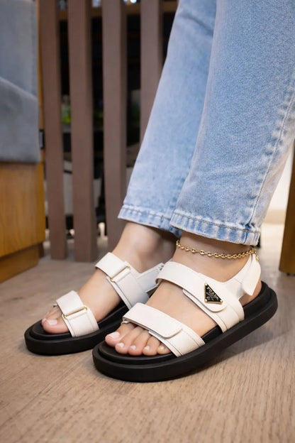 Sandalias tipo PRADA