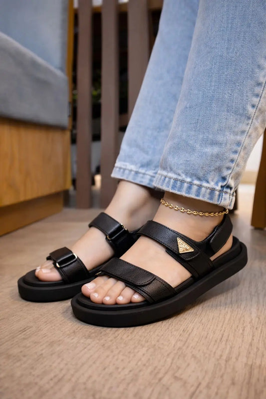 Sandalias tipo PRADA
