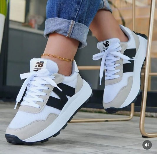 Zapato Deportivo NB
