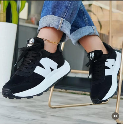 Zapato Deportivo NB